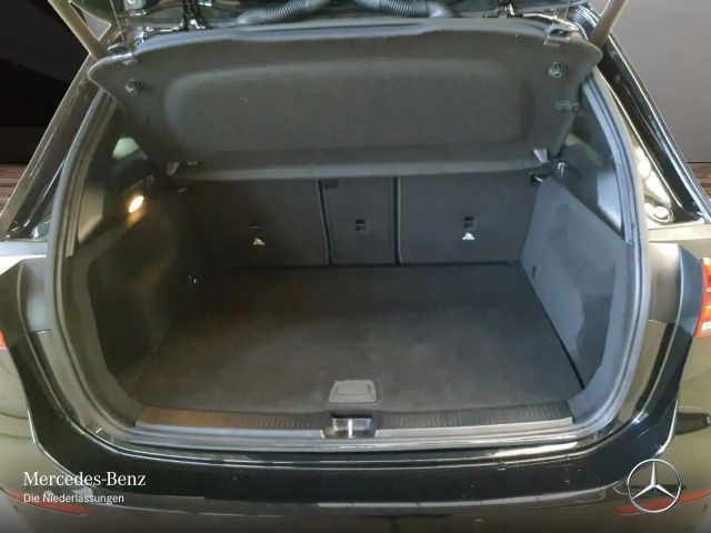 Mercedes-Benz B 180 Progressive Sedan