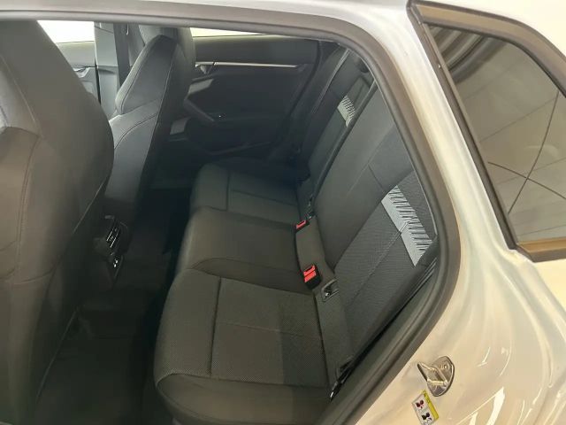 Audi A3 30 TFSI Sedan