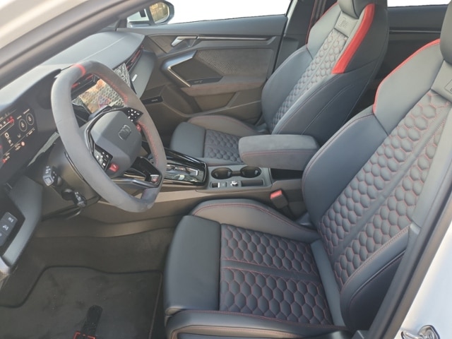 Audi RS3 Quattro S-Tronic Sedan