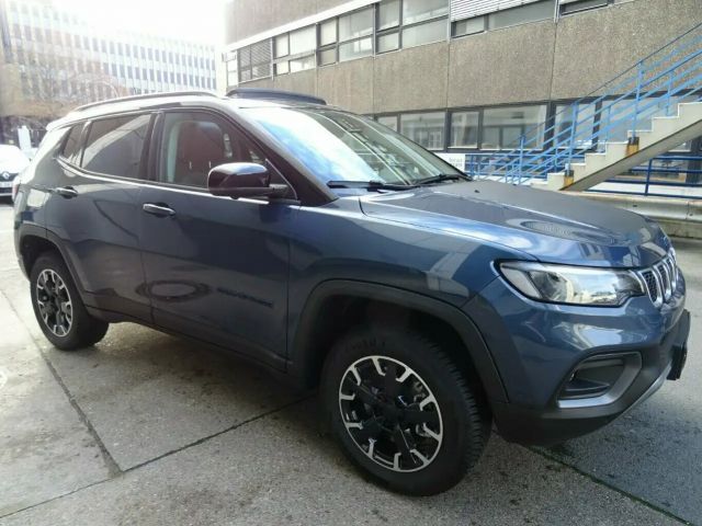 Jeep Compass 1,3 T4 4xePlugin Autom,360°,AHK,Panorama