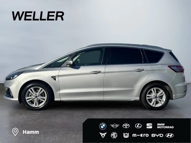 Ford S-Max Titanium