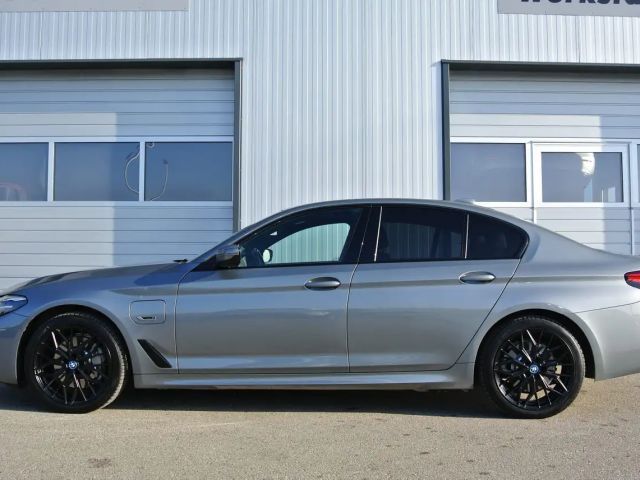 BMW 530 530e M-Sport Sedan xDrive