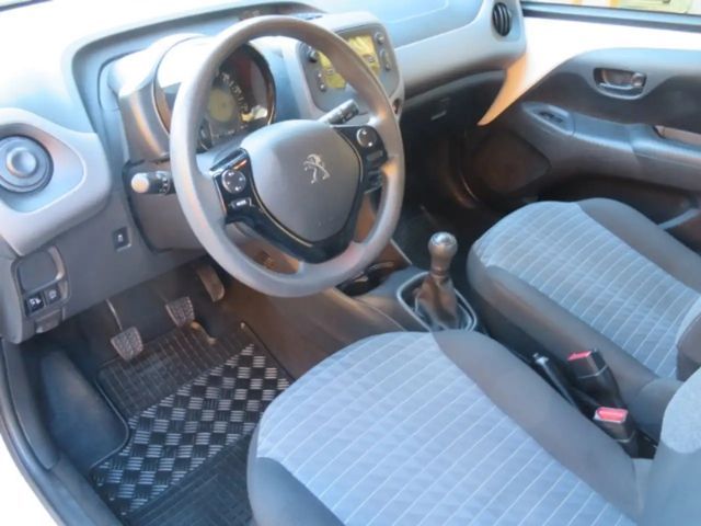 Peugeot 108 Active Pack VTI 72 VTi