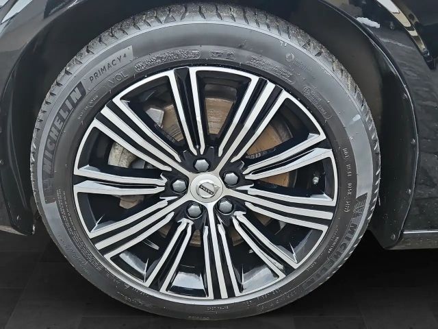 Volvo V60 AWD Dark Plus T6