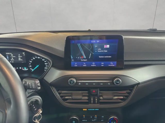 Ford Focus Cool & Connect EcoBoost Wagon