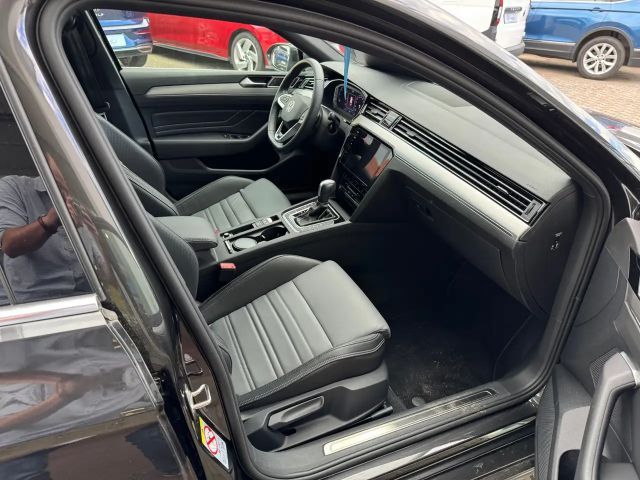 Volkswagen Passat 2.0 TDI DSG R-Line Variant