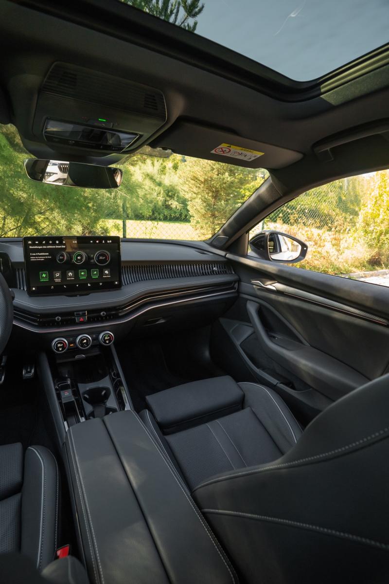 Skoda Superb 1.5 TSI Sportline iV