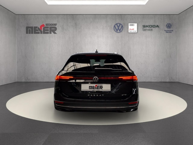 Volkswagen Passat 1.5 eTSI Business DSG Variant