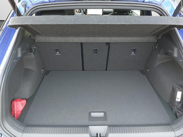 Volkswagen T-Roc 1.5 eTSI DSG R-Line