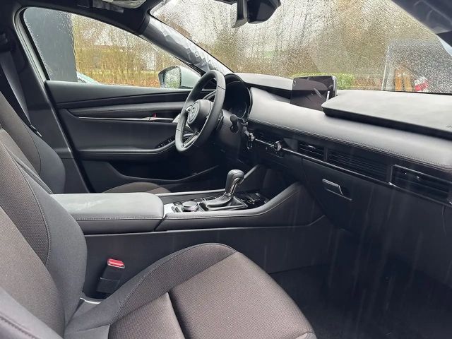 Mazda 3 Exclusive-line