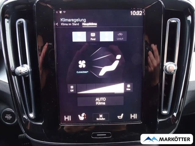 Volvo XC40 Core Recharge