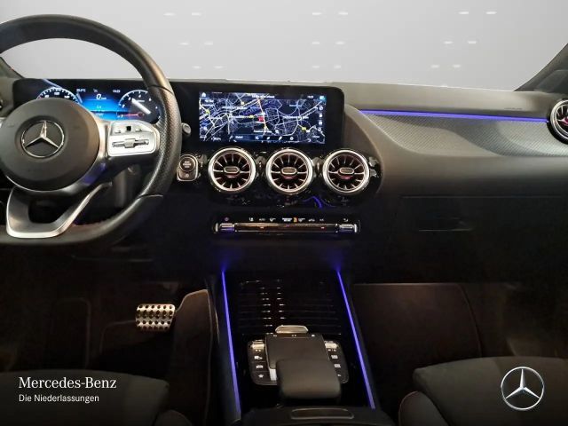 Mercedes-Benz GLA 200 AMG Line