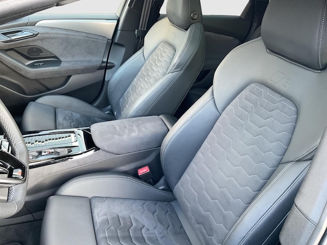 Audi A6 e-tron Avant Quattro