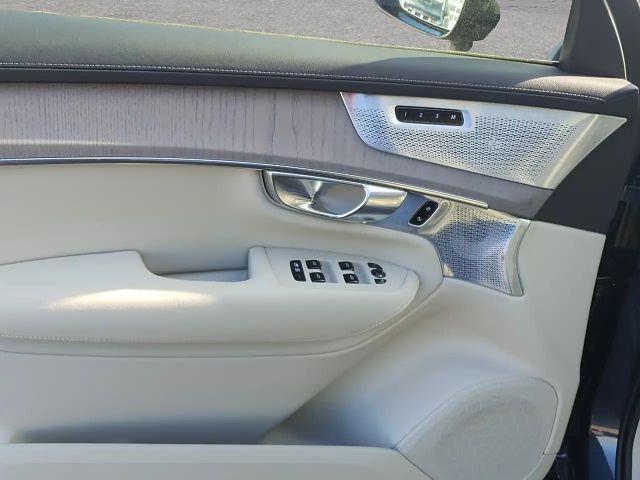 Volvo XC90 AWD Dark T8 Ultra