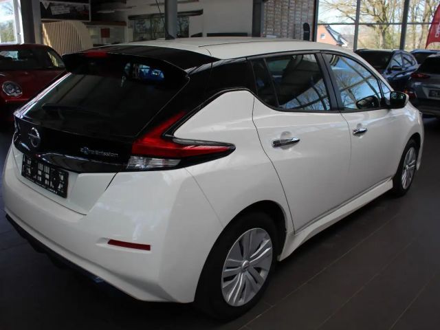 Nissan Leaf Visia
