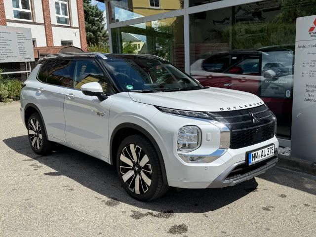 Mitsubishi Outlander 4WD PHEV