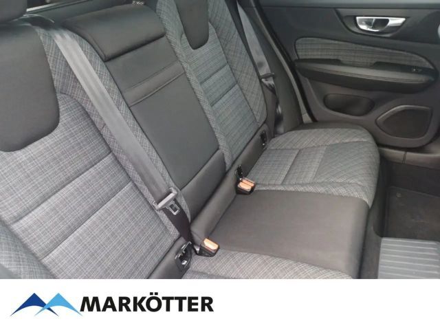 Volvo V60 AWD Core Recharge T6
