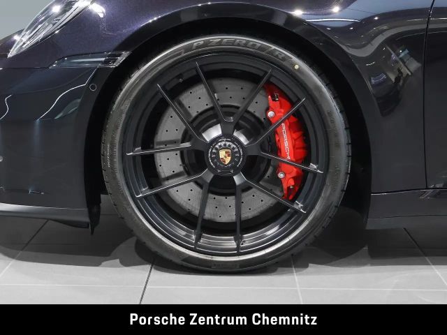 Porsche 992 Cabrio Carrera GTS