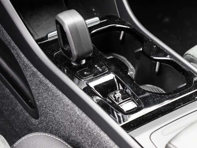 Volvo XC40 Dark Plus