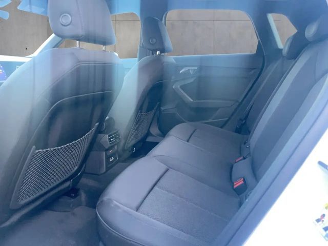 Audi A3 30 TFSI Sedan