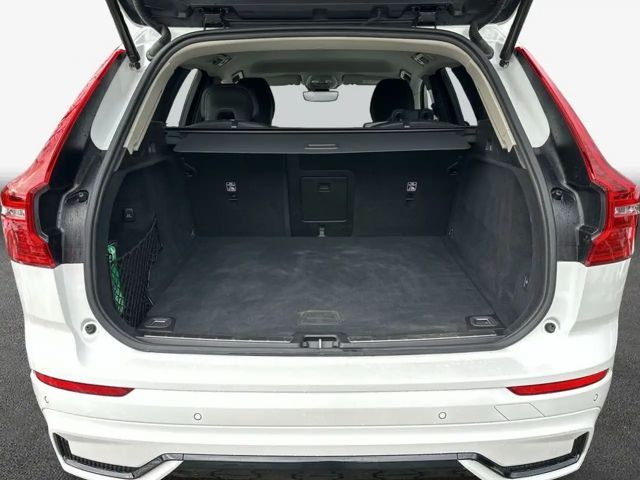 Volvo XC60 AWD Dark Plus