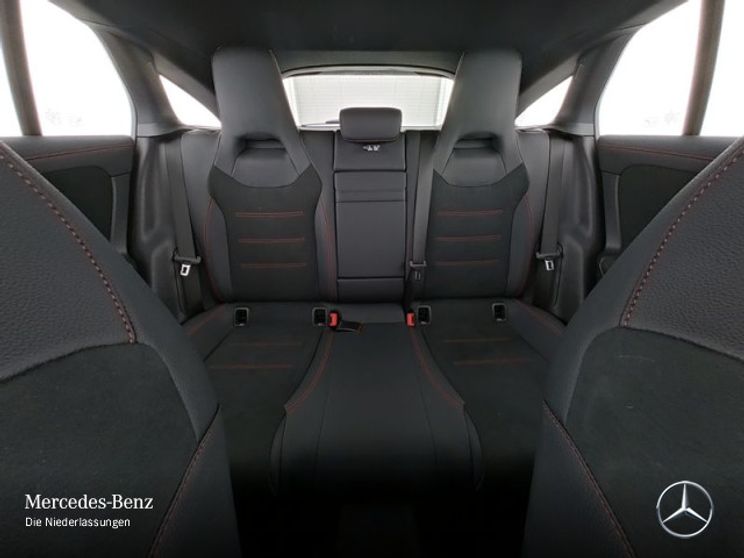 Mercedes-Benz CLA 200 AMG Line Shooting Brake