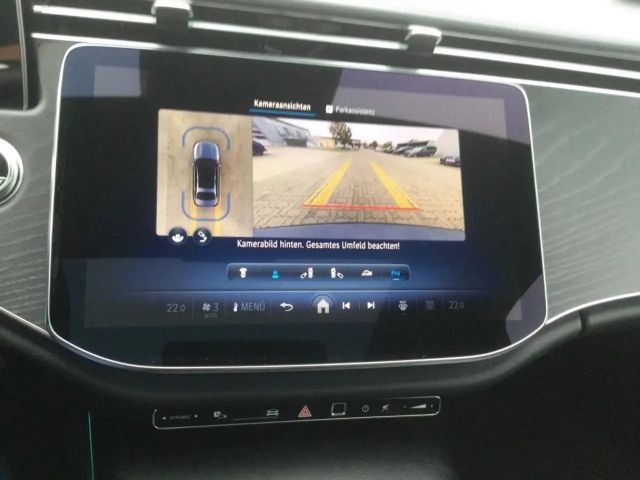 Mercedes-Benz E 200 4MATIC AVANTGARDE Sedan