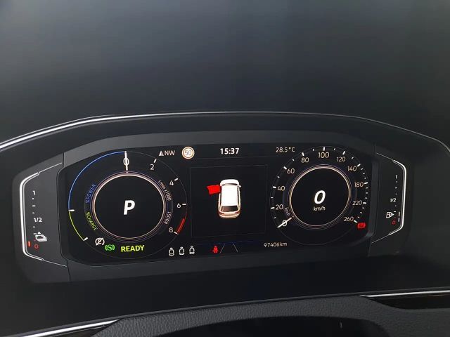 Volkswagen Passat DSG GTE Variant