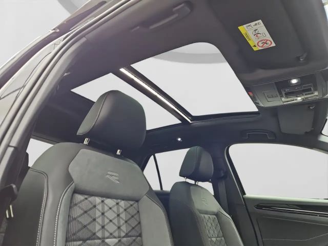 Volkswagen T-Roc 1.5 TSI DSG R-Line