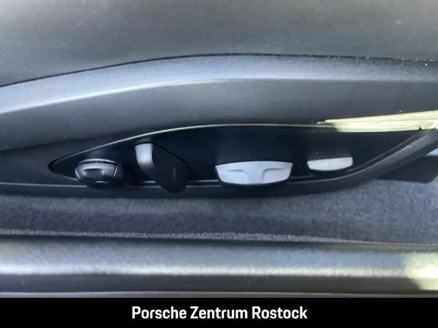 Porsche 992 Cabrio Carrera S