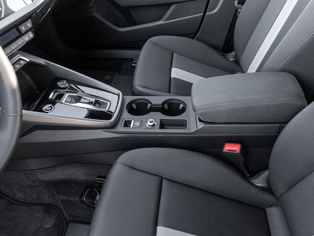 Audi A3 30 TFSI S-Tronic Sedan