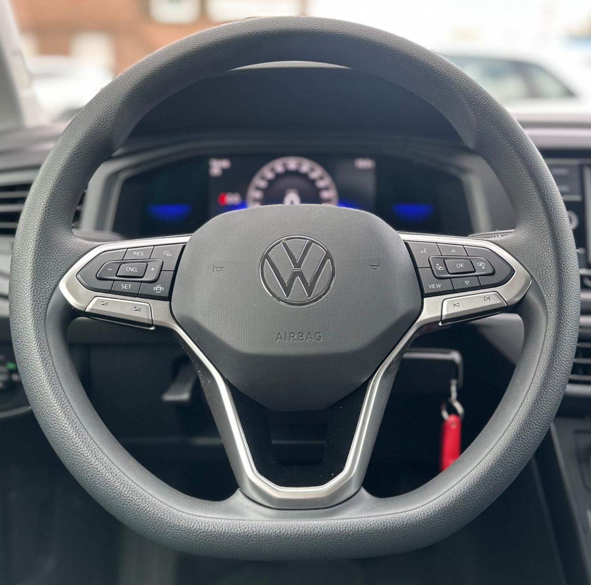 Volkswagen Taigo TAIGO*TEMPOMAT*PDC*CARPLAY*LED-SHZ-DAB-NR