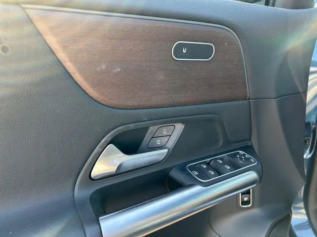 Mercedes-Benz GLA 250 4MATIC Progressive