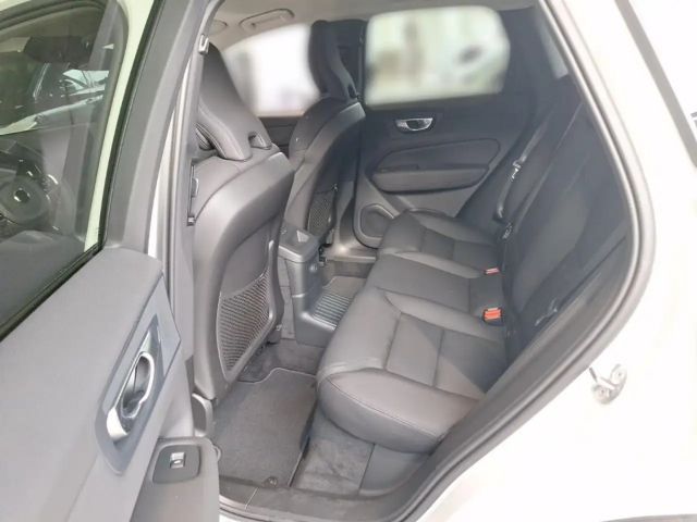 Volvo XC60 Dark Plus T6