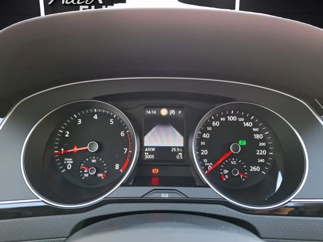 Volkswagen Passat Business DSG