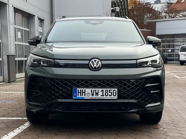 Volkswagen Tiguan 4Motion DSG R-Line