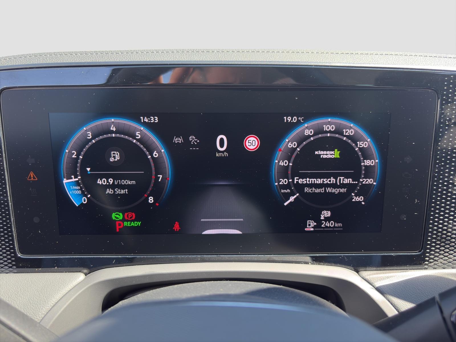 Volkswagen Passat 1.5 eTSI Business Variant