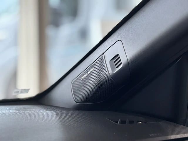 Renault 4 Comfort E-Tech Iconic