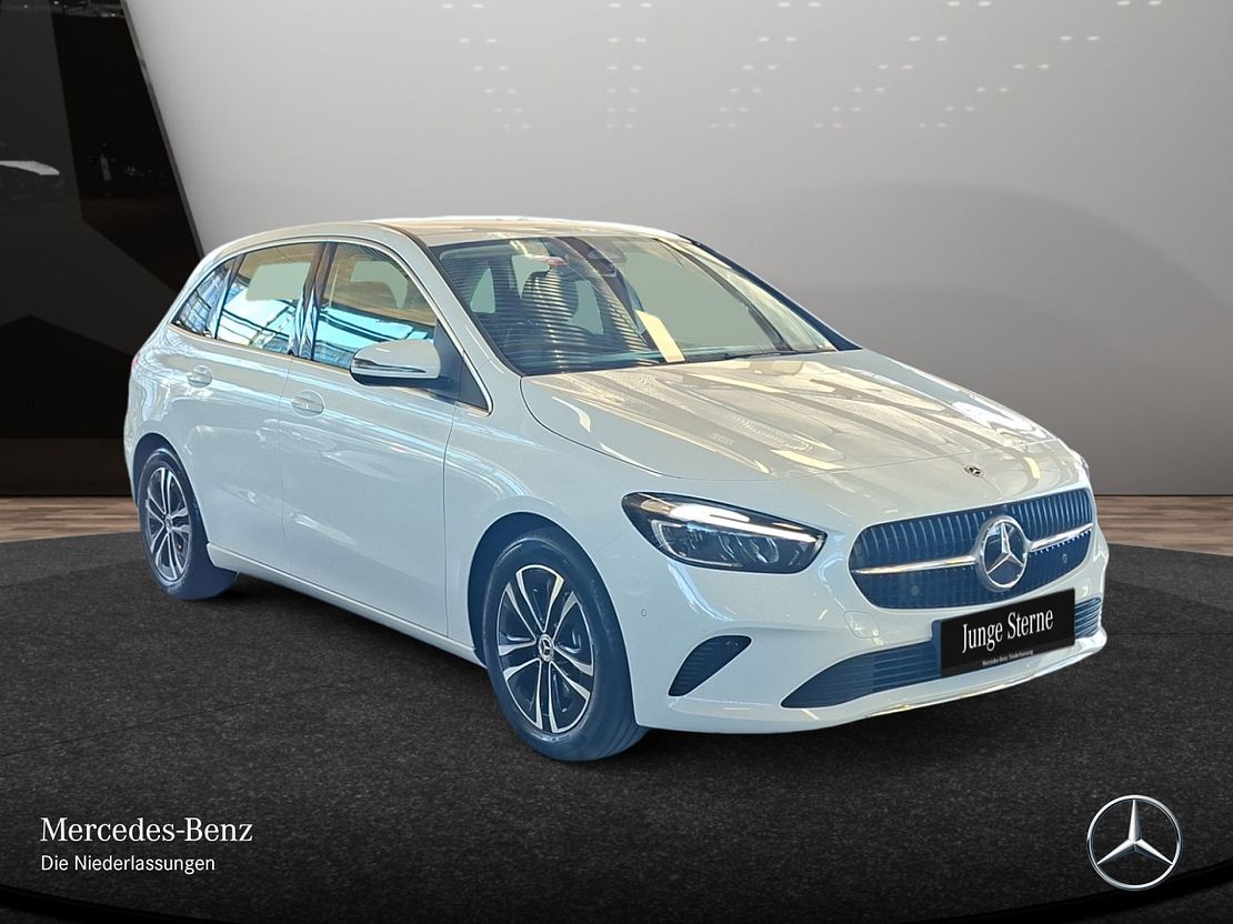 Mercedes-Benz B 200 Sedan
