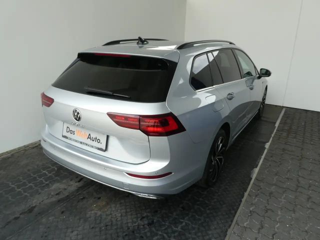 Volkswagen Golf Style Variant