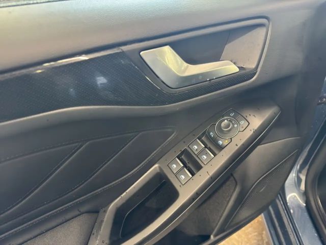 Ford Focus EcoBoost ST Line Wagon