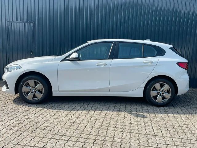 BMW 116 116i 5-deurs Sedan