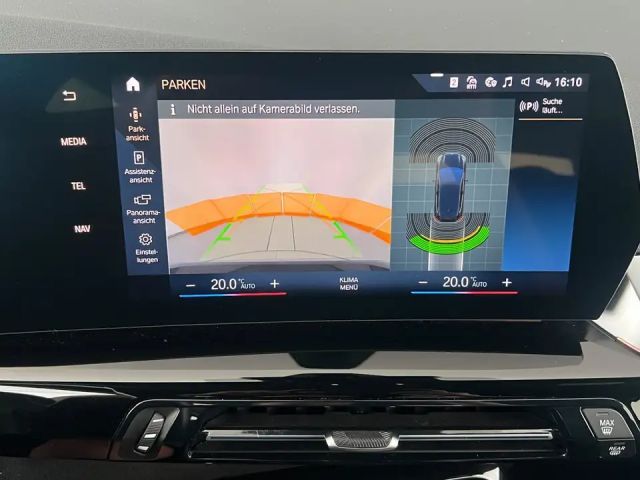 BMW 220 220i Active Tourer Sedan