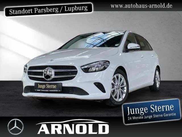 Mercedes-Benz B 200 4MATIC Progressive Sedan