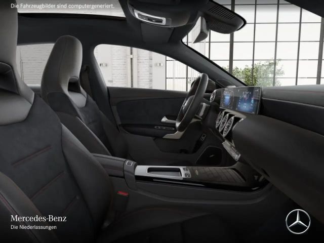 Mercedes-Benz CLA 180 AMG Line