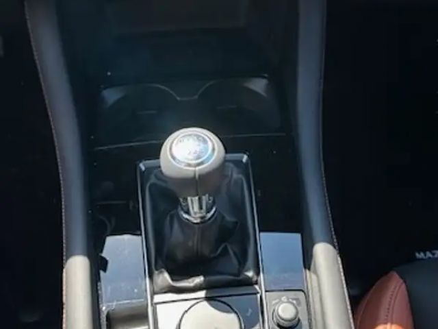 Mazda 3 2.5L SkyActiv e-Skyactiv