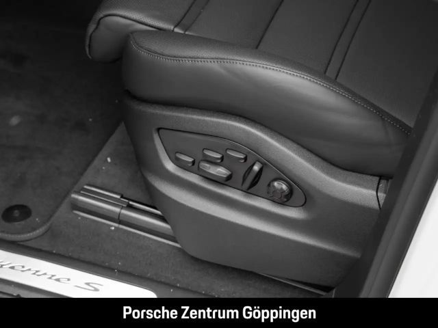 Porsche Cayenne E-Hybrid S