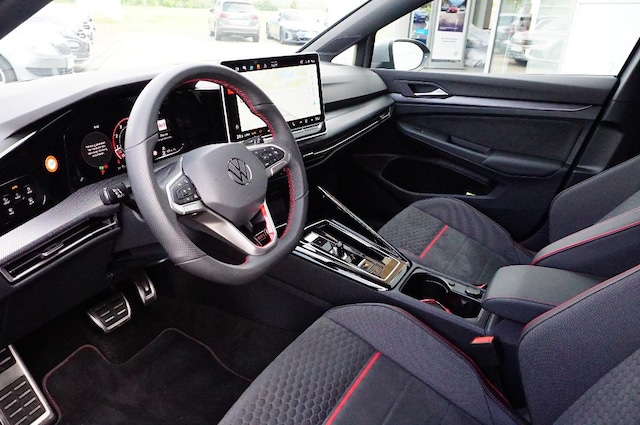 Volkswagen Golf 2.0 TSI DSG