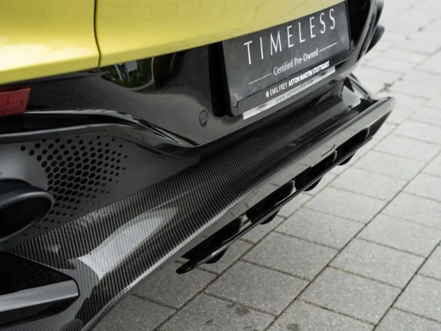 Aston Martin DBX 707