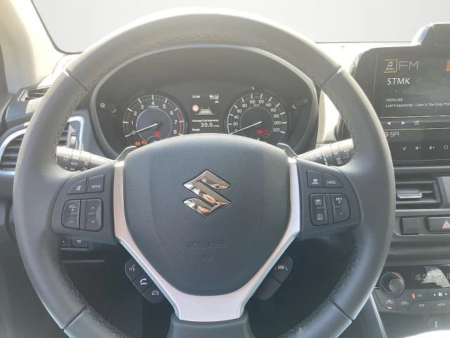 Suzuki S-Cross Hybrid